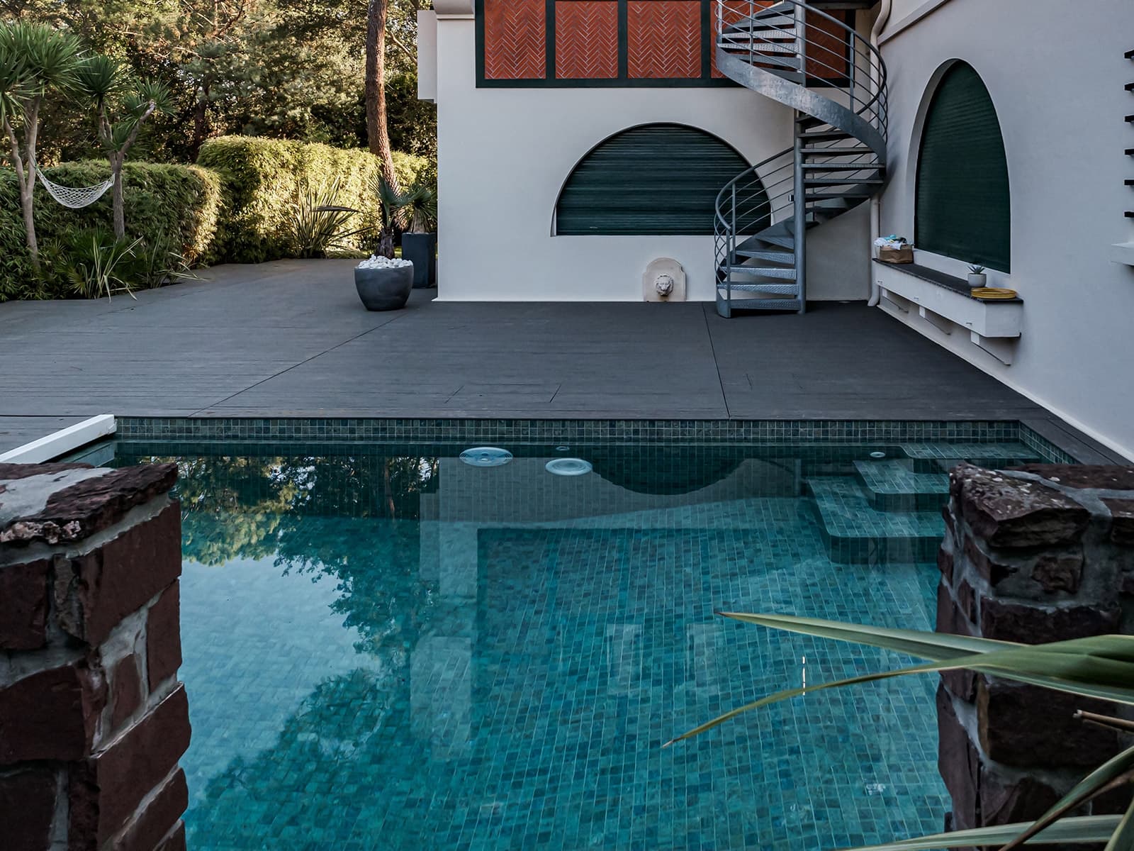 Bali Stone 50