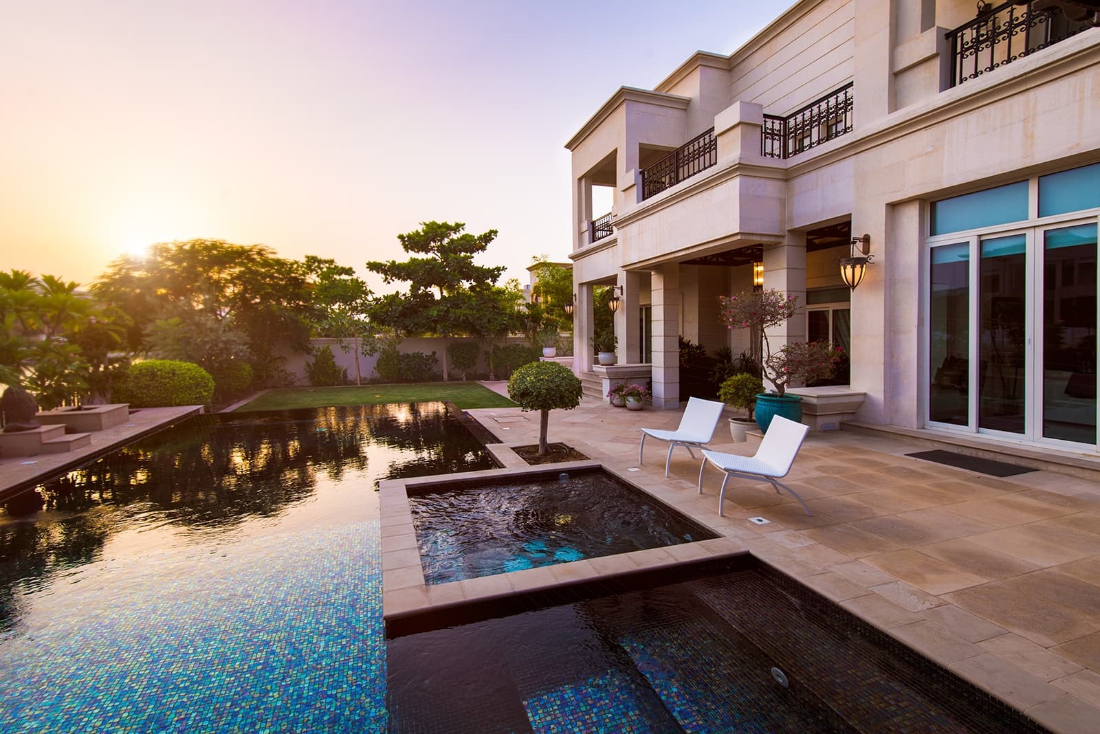 Mosaic Tile Iridescent Ebano - Ezarri