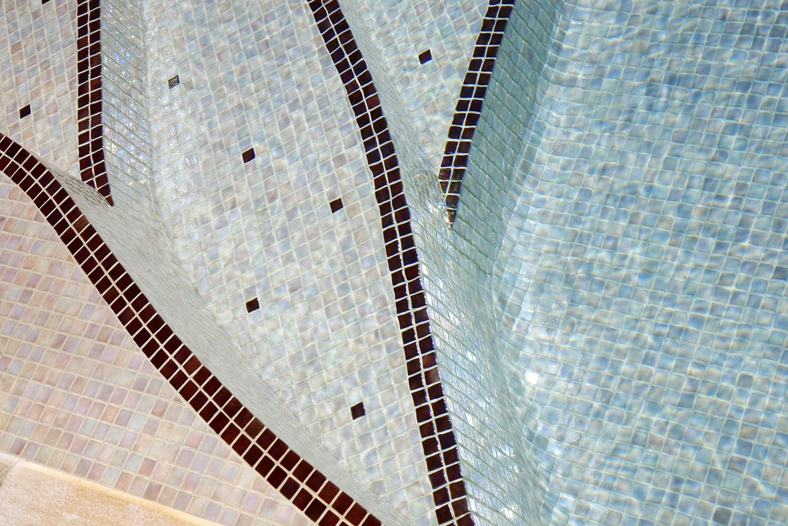 Mosaic Tile Iridescent Nacar - Ezarri